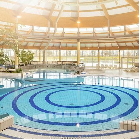 Terrasse, Gratis Nutzung Vom Ahoi Erlebnisbad Und Sauna In Sellin - Villa Karola Fewo 02 괴렌 외부 사진