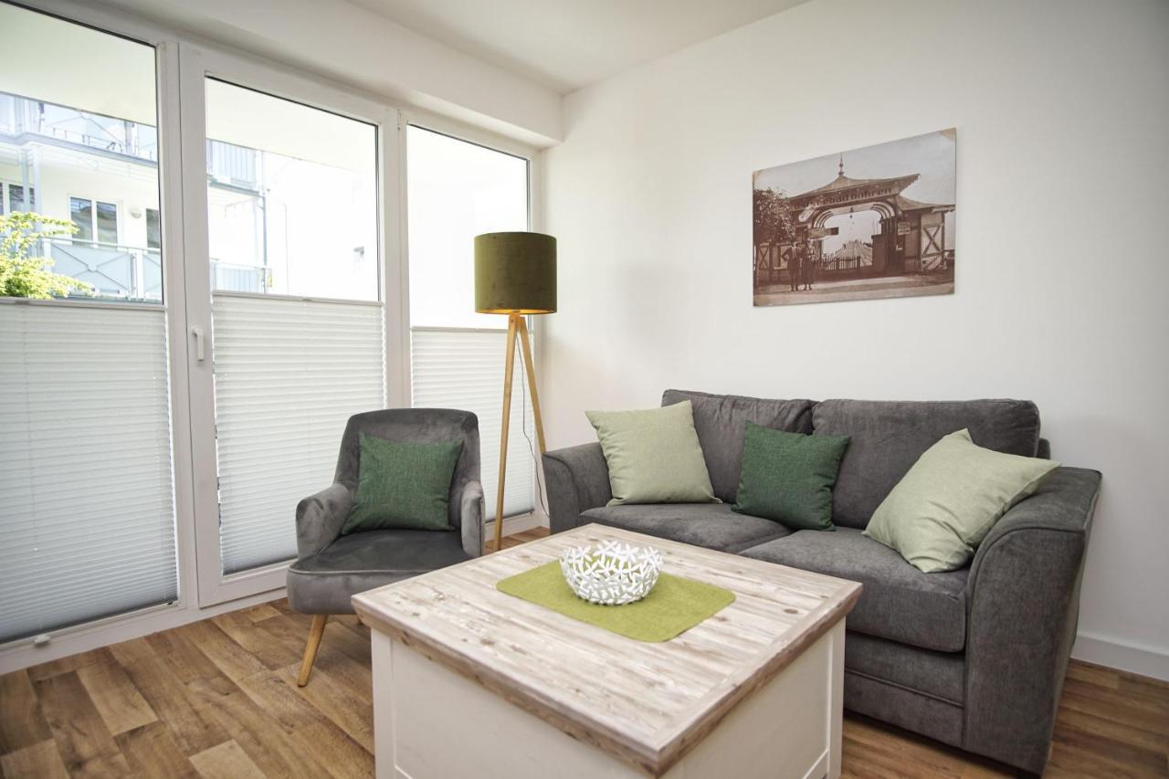 Terrasse, Gratis Nutzung Vom Ahoi Erlebnisbad Und Sauna In Sellin - Villa Karola Fewo 02 괴렌 외부 사진