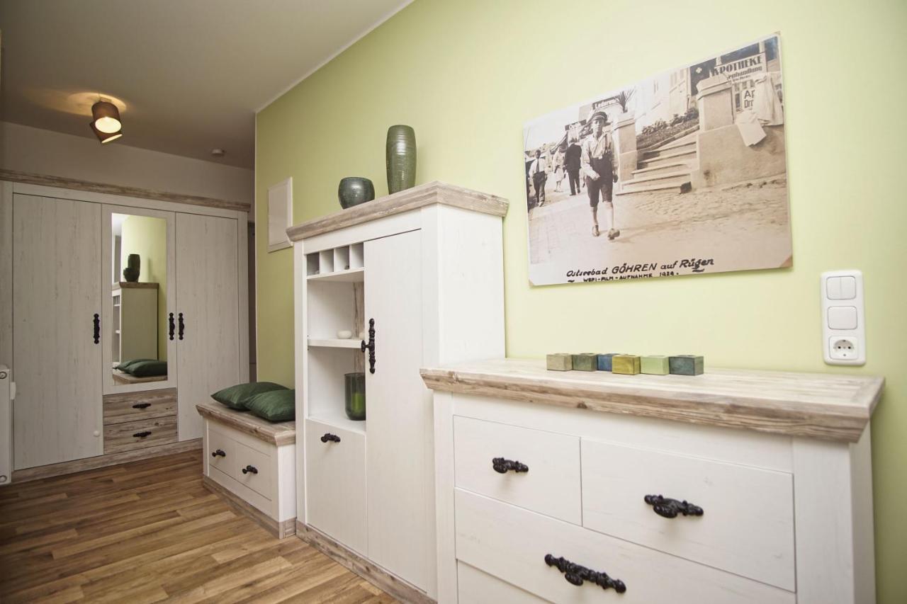 Terrasse, Gratis Nutzung Vom Ahoi Erlebnisbad Und Sauna In Sellin - Villa Karola Fewo 02 괴렌 외부 사진